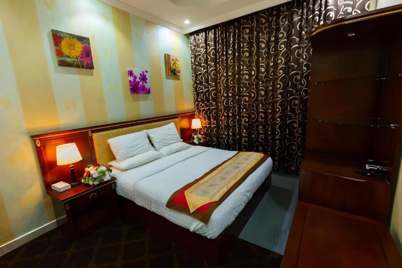 Dream Palace 2*