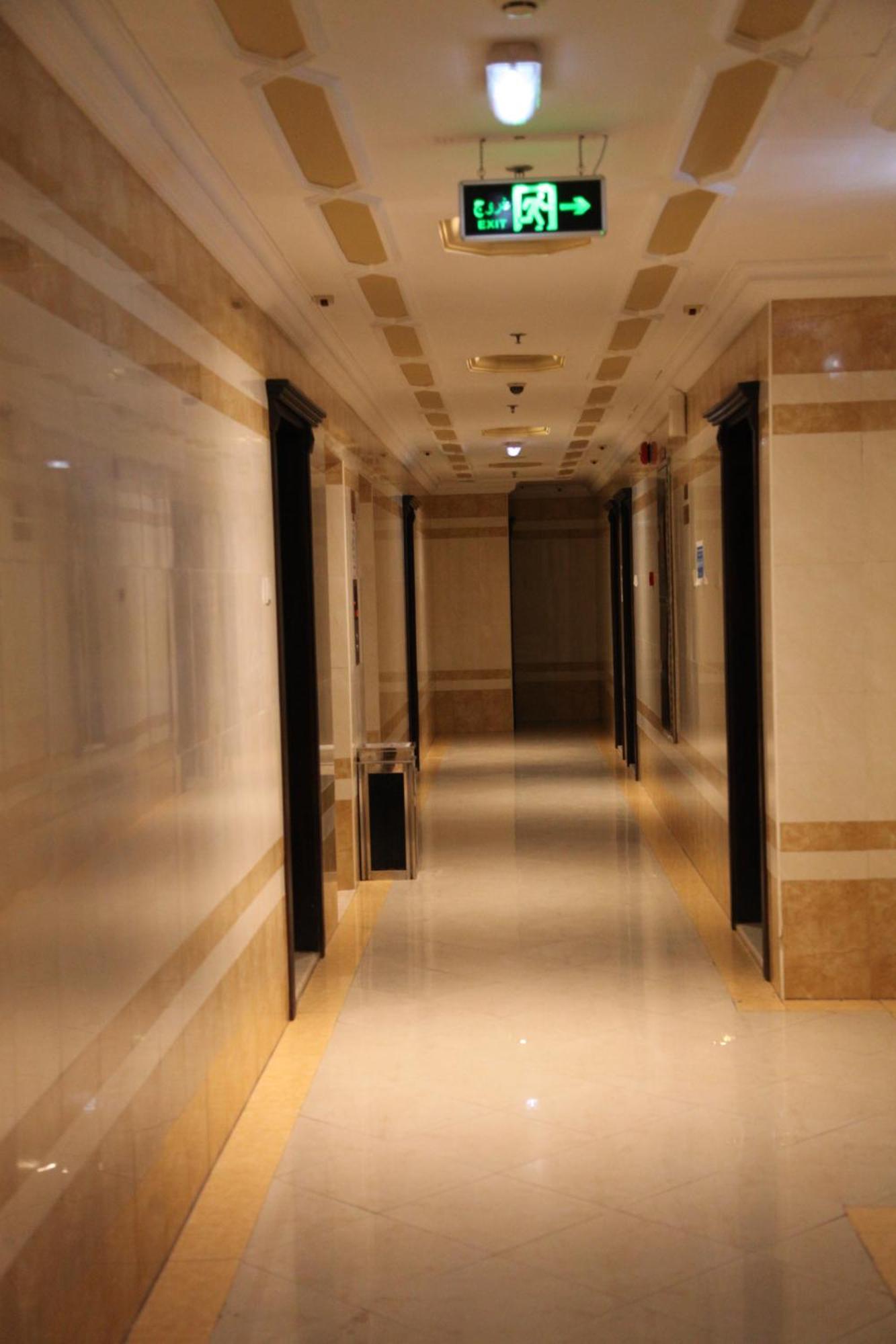Dream Palace Adschman
